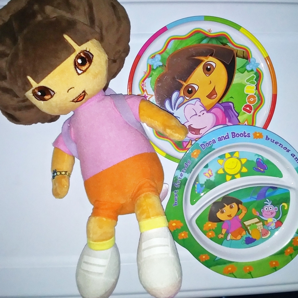 🌊3/$15 Dora Stuffed Doll & 2 Dora Plates